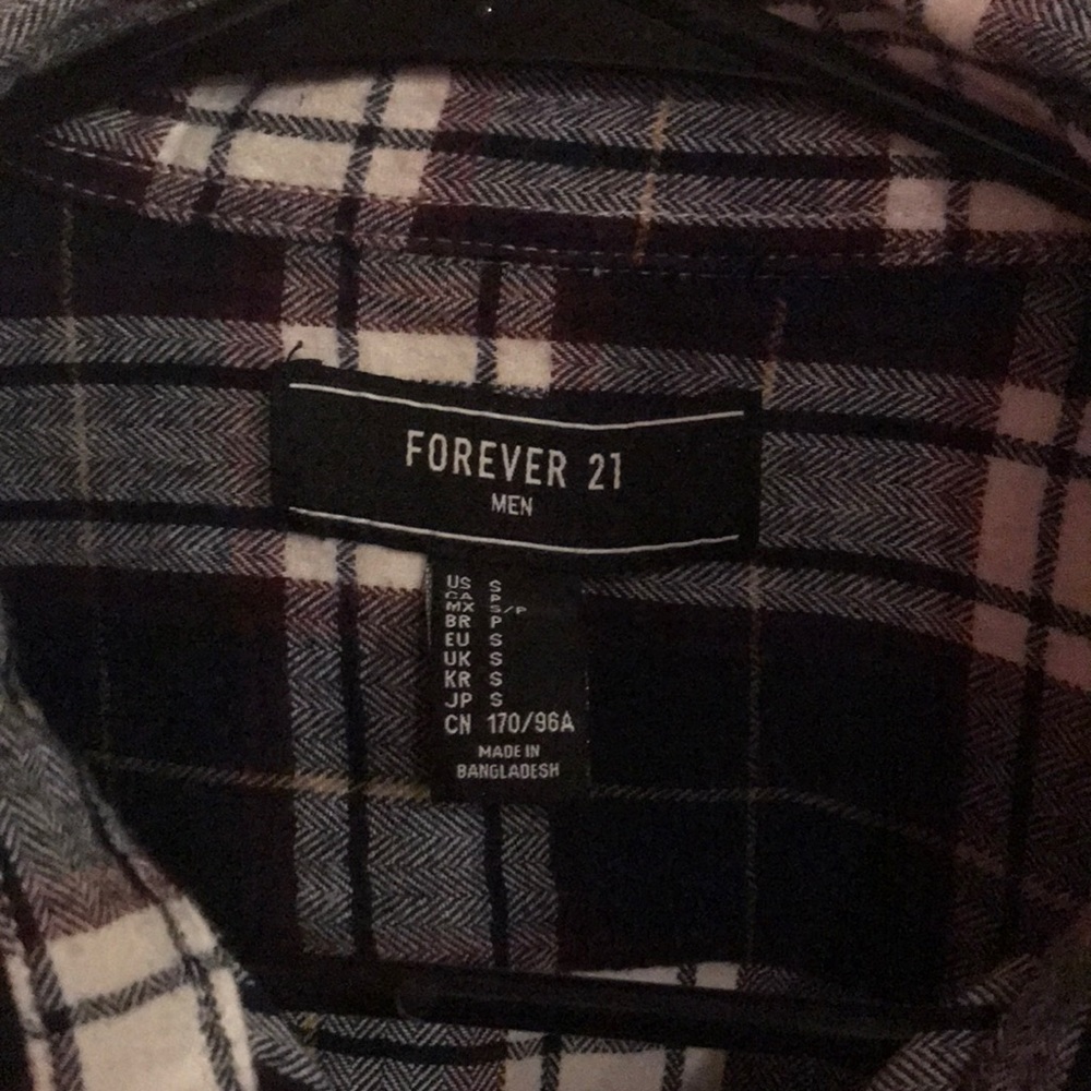 Long sleeve button up - Picture 2 of 3
